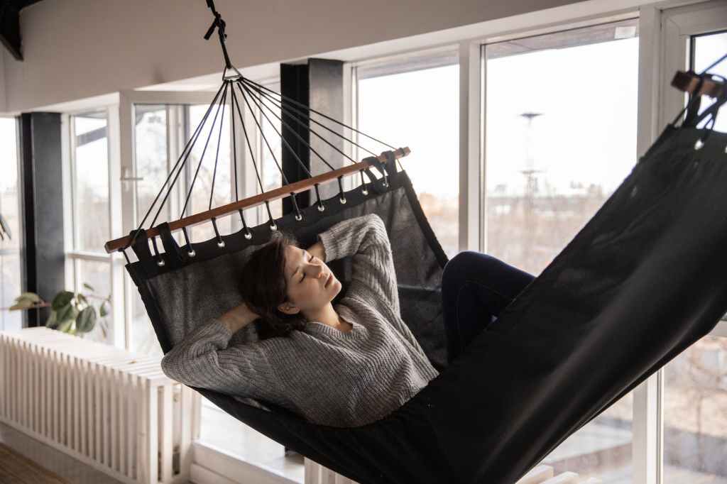 Do Lazy Days Make You Feel Rested Or Unproductive?